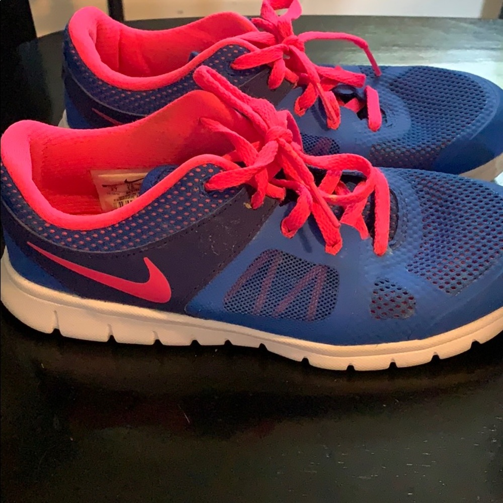 Girls Nike Shoes